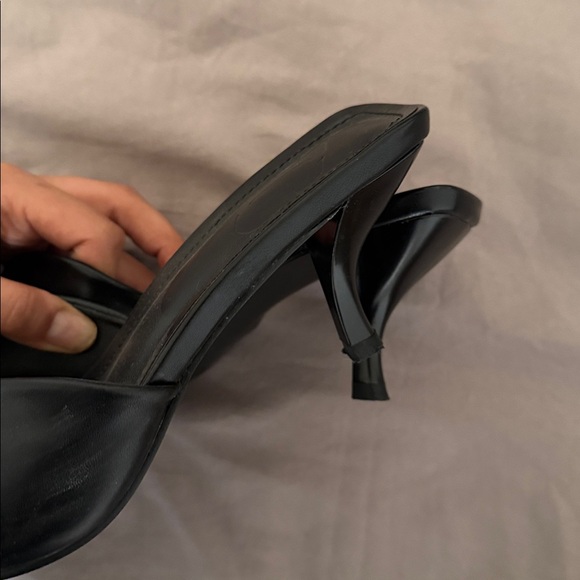 Black kitten heels - Picture 3 of 3
